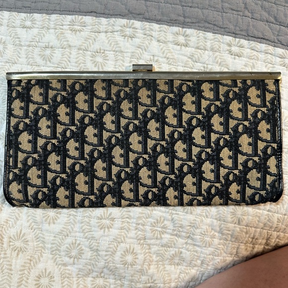 Vintage well loved authentic dior clutch - Picture 2 of 8